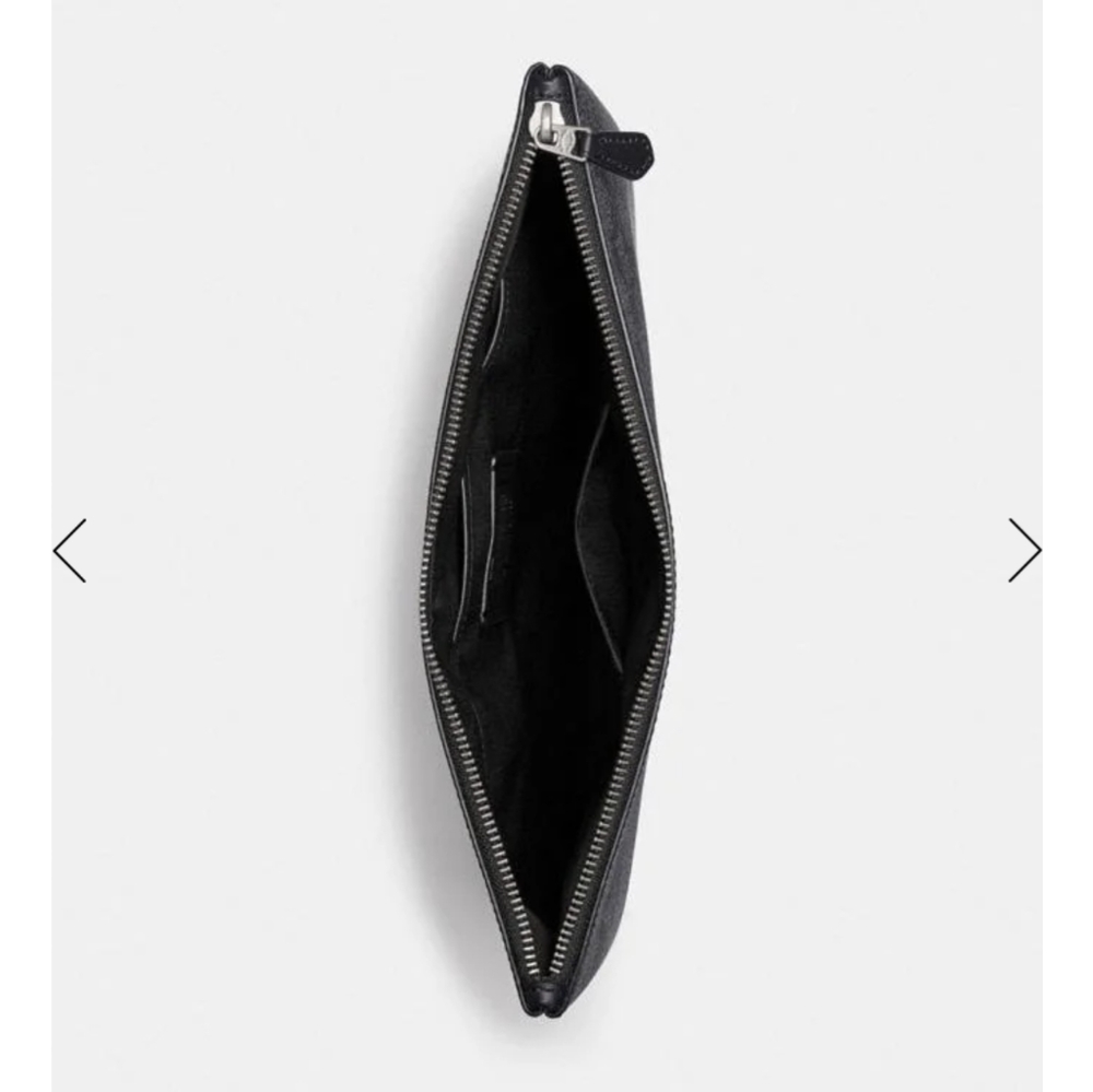 SOLD! Star wars x Coach large pouch NWT - Picture 3 of 8